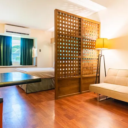 Microtel By Wyndham South Forbes Near Nuvali-3