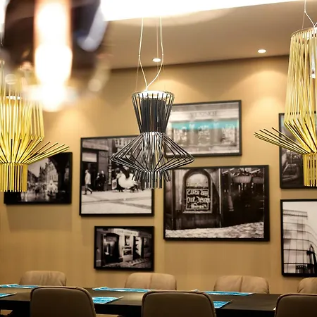 Motel One Prague-Florentinum-2