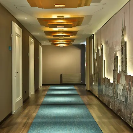 Motel One Prague-Florentinum-3