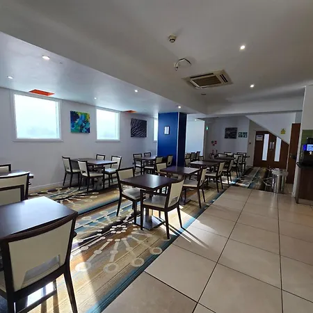 Holiday Inn Express Wakefield By Ihg-2