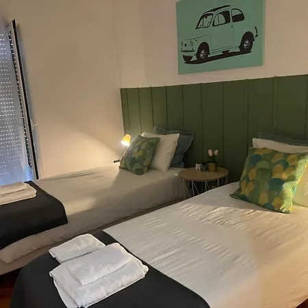 Alvalade II Airport Guest House-2