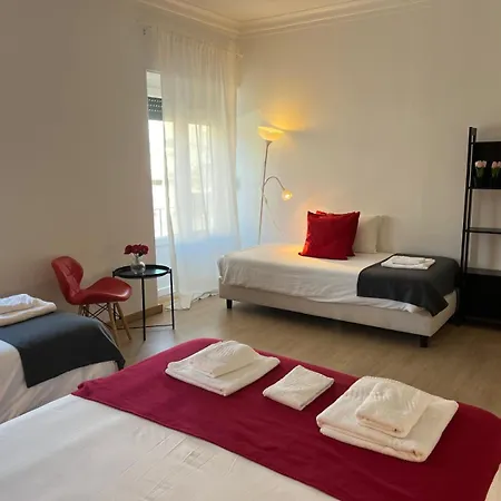 Alvalade II Airport Guest House-2