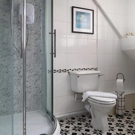 Rosaire Guest House-3
