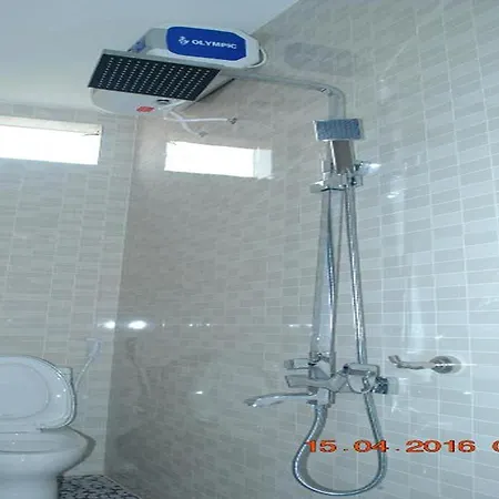 Paradise Hotel-2