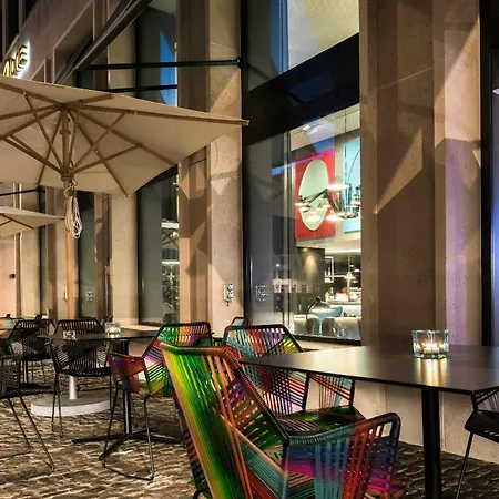 Motel One Basel-2