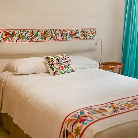 Casa de las Bugambilias B&B-2