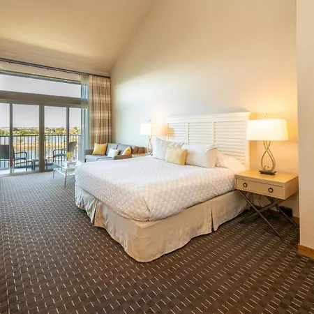 The Lodge At Columbia Point-2