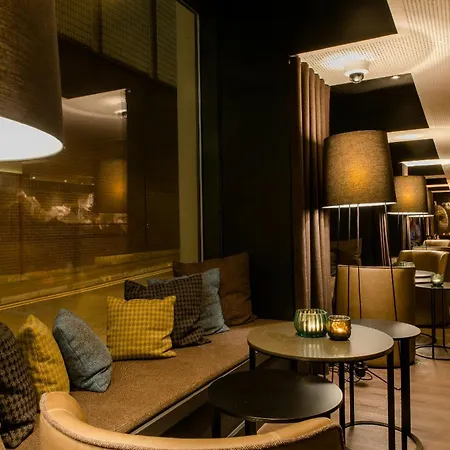 Motel One Manchester-Royal Exchange-3