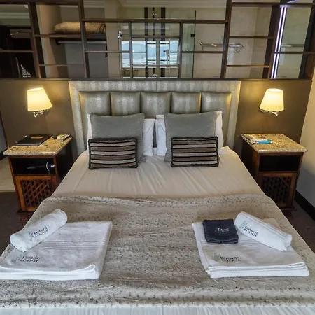 Kosmos Lodge-3