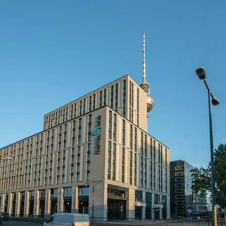 Motel One Berlin-Alexanderplatz-2