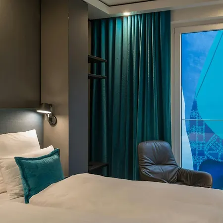 Motel One Berlin-Alexanderplatz-2