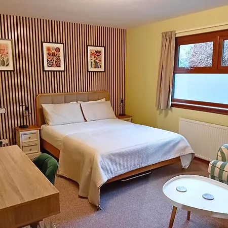Deveron Lodge B&B-3
