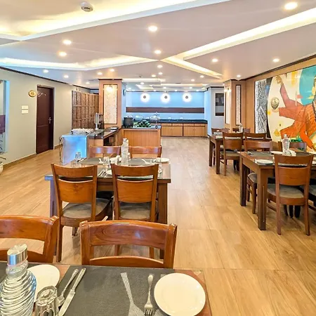 Yashshree Jai Hotel & Banquet-2
