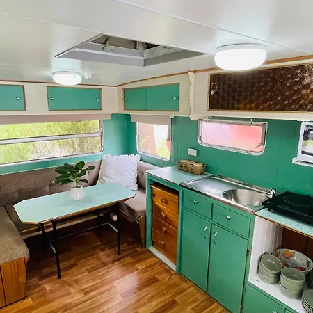 Mornington Peninsula Retro Caravans-2
