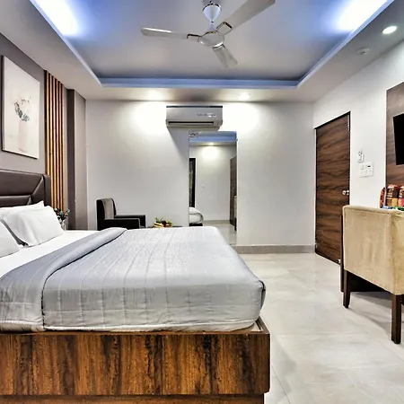 Hotel Aerocity Purple Orchid-3