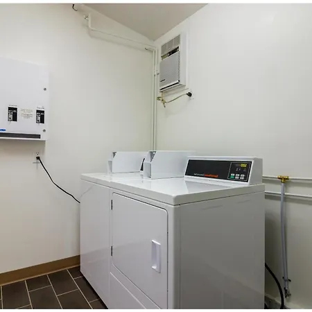 Motel 6 Kerrobert, Sk-3