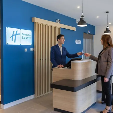 Holiday Inn Express - Nice - Grand Arenas By Ihg-2