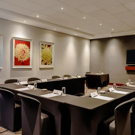 Garden Court Hatfield-3