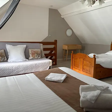 Logis Hotel- Restaurant Le Relais Guillaume De Normandy-Parking Gratuit--Vue Baie Terrasse-Calme-Bornes Electrique-Local Velos Securise-3