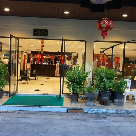 Lotus House-2