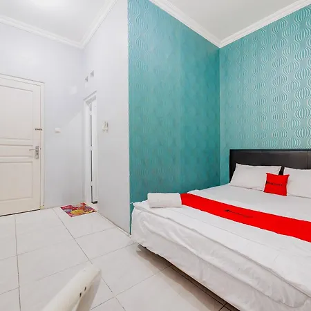 Reddoorz Near Jalan Adi Sucipto Solo-3