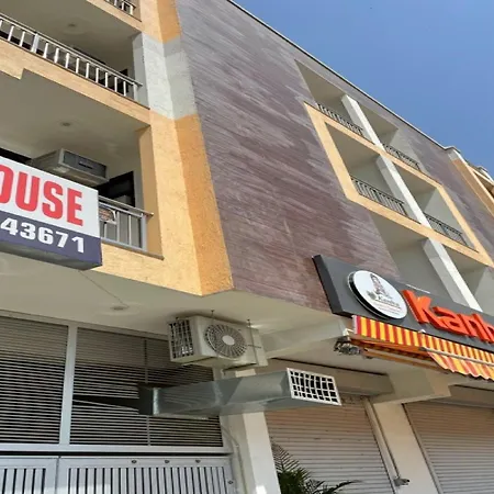Capital O Kanha Guest House-3