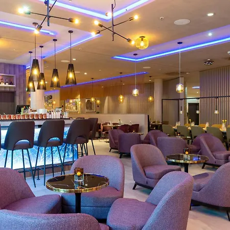 Leonardo Hotel Augsburg-3