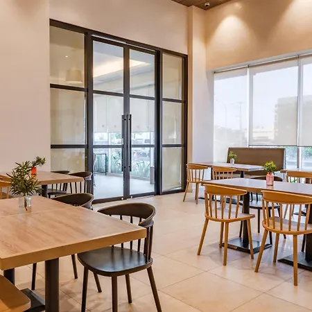 Park Inn By Radisson Bacolod-2