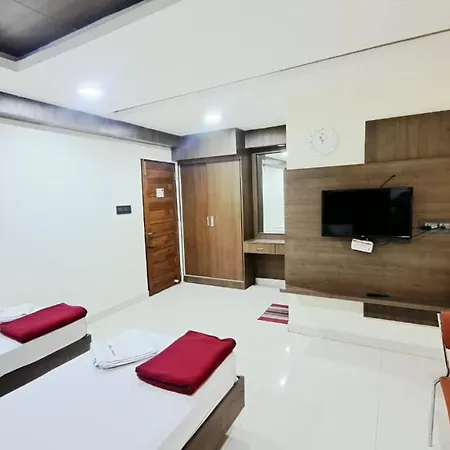 Hotel Grand Meridian By Go2 Hotels & Resorts-3
