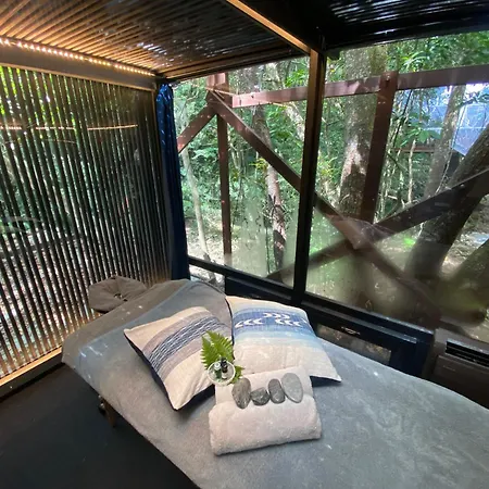 Treeful Treehouse Sustainable Resort Okinawa-2