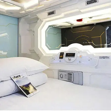 Capsule Riverside-3