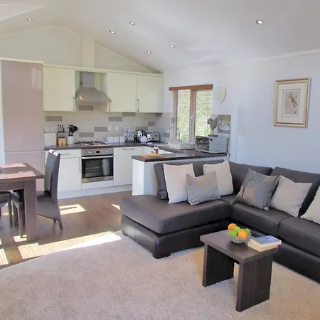 Herons Brook Retreat Lodges-3