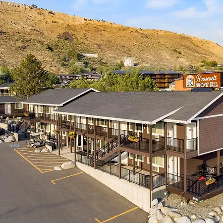 Roosevelt Hotel & Cabins - Yellowstone-2