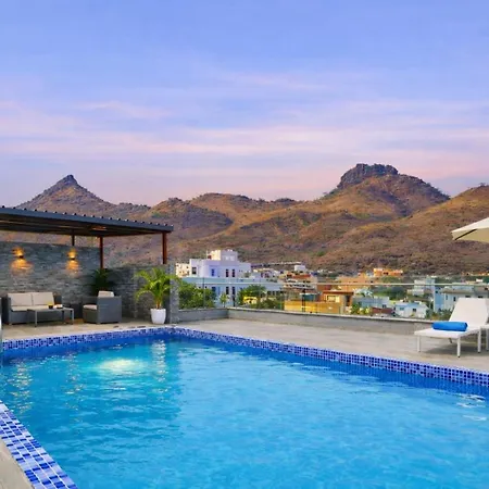Mangal Hotel & Resorts Pool-2