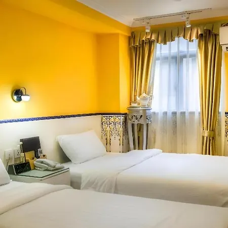 Happy Family Hotel-3