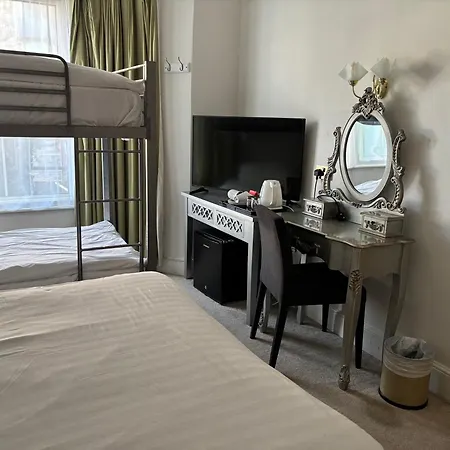 Keats Green Hotel-2