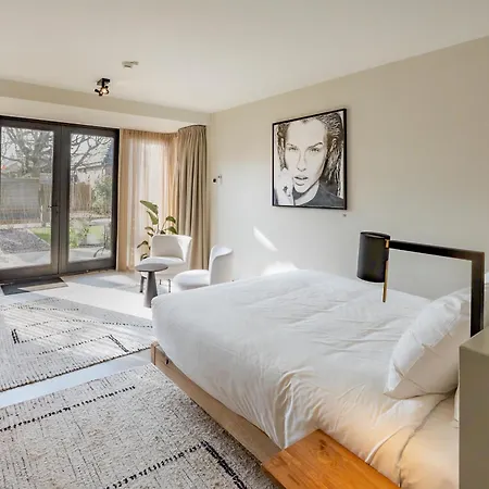 Van Heeckeren City Centre Jacuzzi Lofts-2