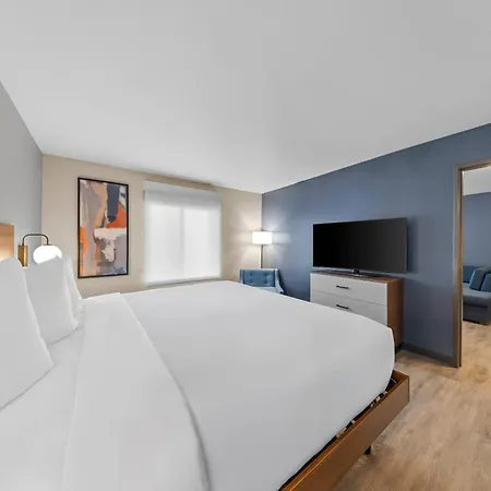 Everhome Suites Ontario Airport-2