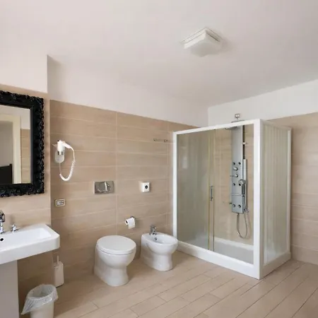 Hotel Fiamma & Spa Cesenatico-2