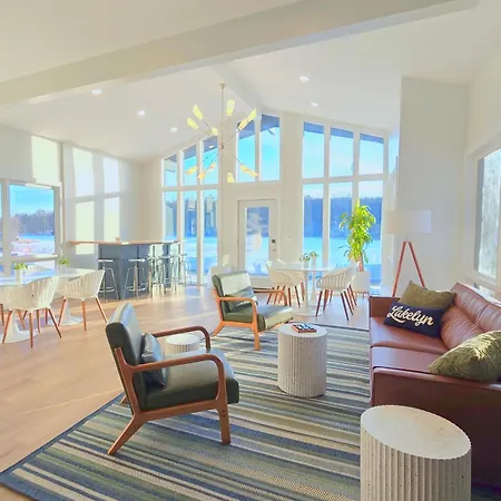 Lakelyn Lodge-3