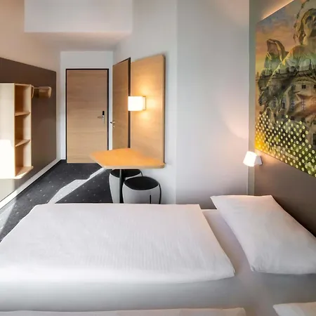 B&B HOTEL Würzburg-Altstadt-3