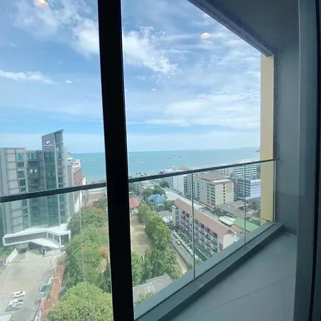 Edge Central Pattaya Sky-3