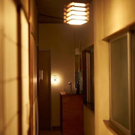 Karasuya Guesthouse-3
