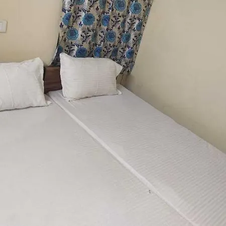 Hotel O White Carnations Hotels-2