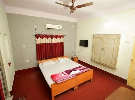 Hotel Evergreen-2