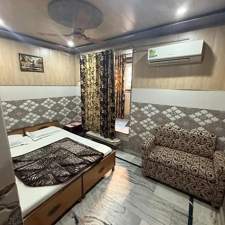 Hotel Aditya Sheraton Near Harki Pauri-2