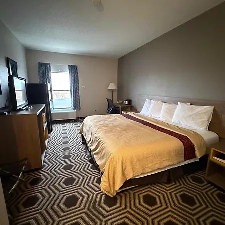 Relax Inn & Suites-3