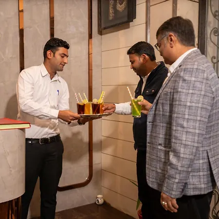 Hotel Sawamani - 100 Meters From Khatushyam Ji-2