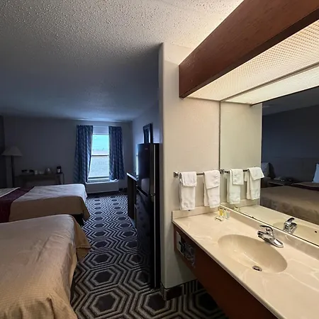 Relax Inn & Suites-2