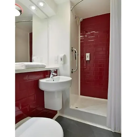 Travelodge Maidenhead Central-2